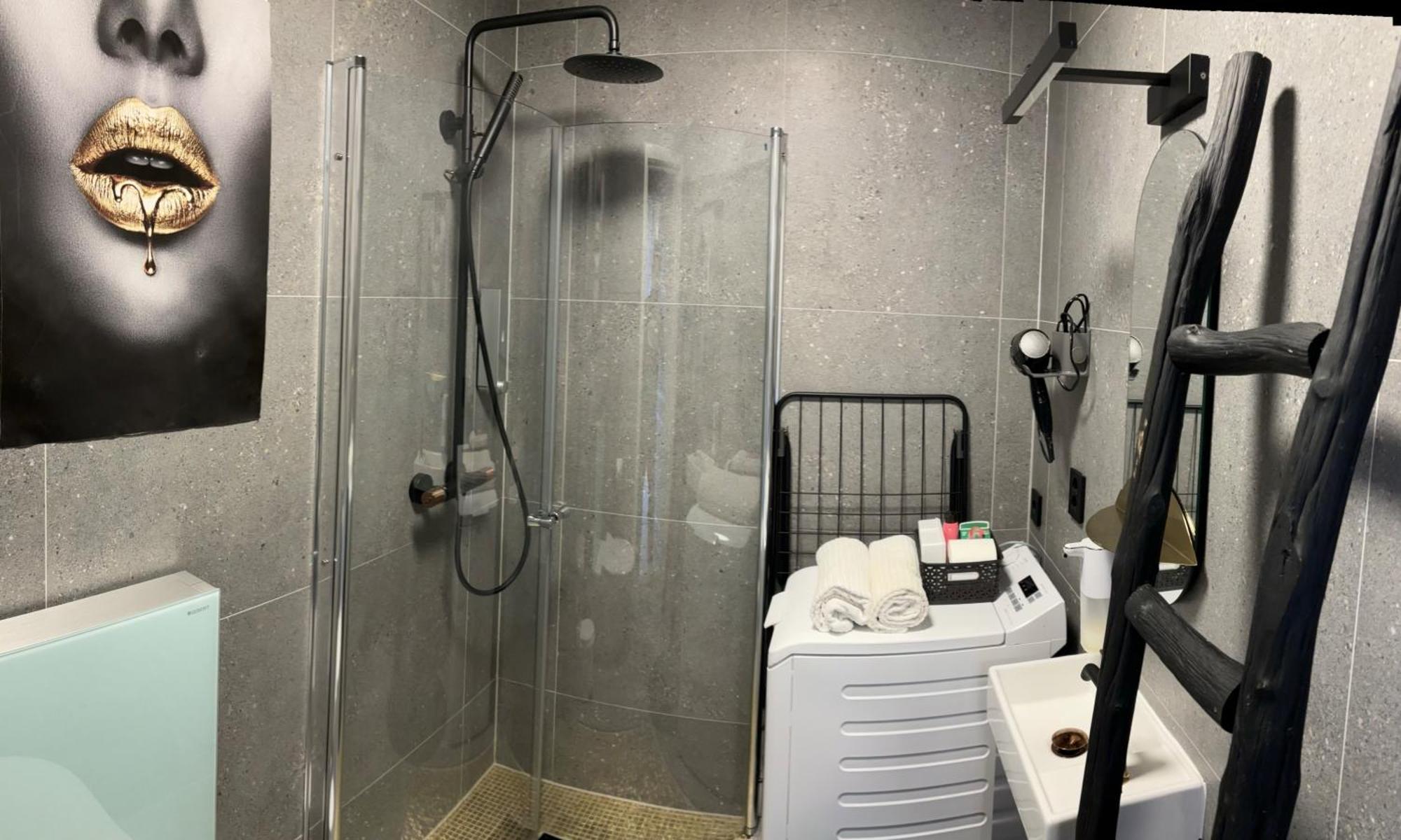 New In - Aurora Hotspot Apartment *
